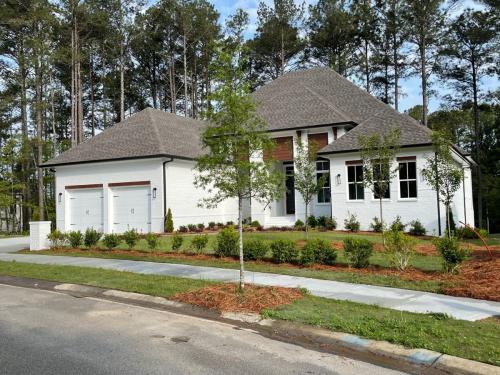 The-Tattnall-House-02 | Located in the Exclusive Golf Community of Governors Towne Club.