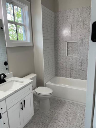 The-Tattnall-House-21 | Located in the Exclusive Golf Community of Governors Towne Club.