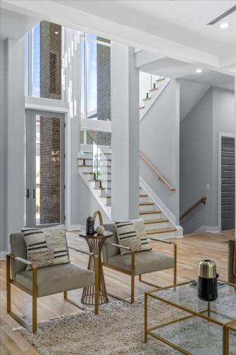 Carl Sanders Drive | Governors Towne Club Community