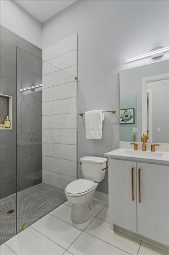 Carl Sanders Drive | Governors Towne Club Community